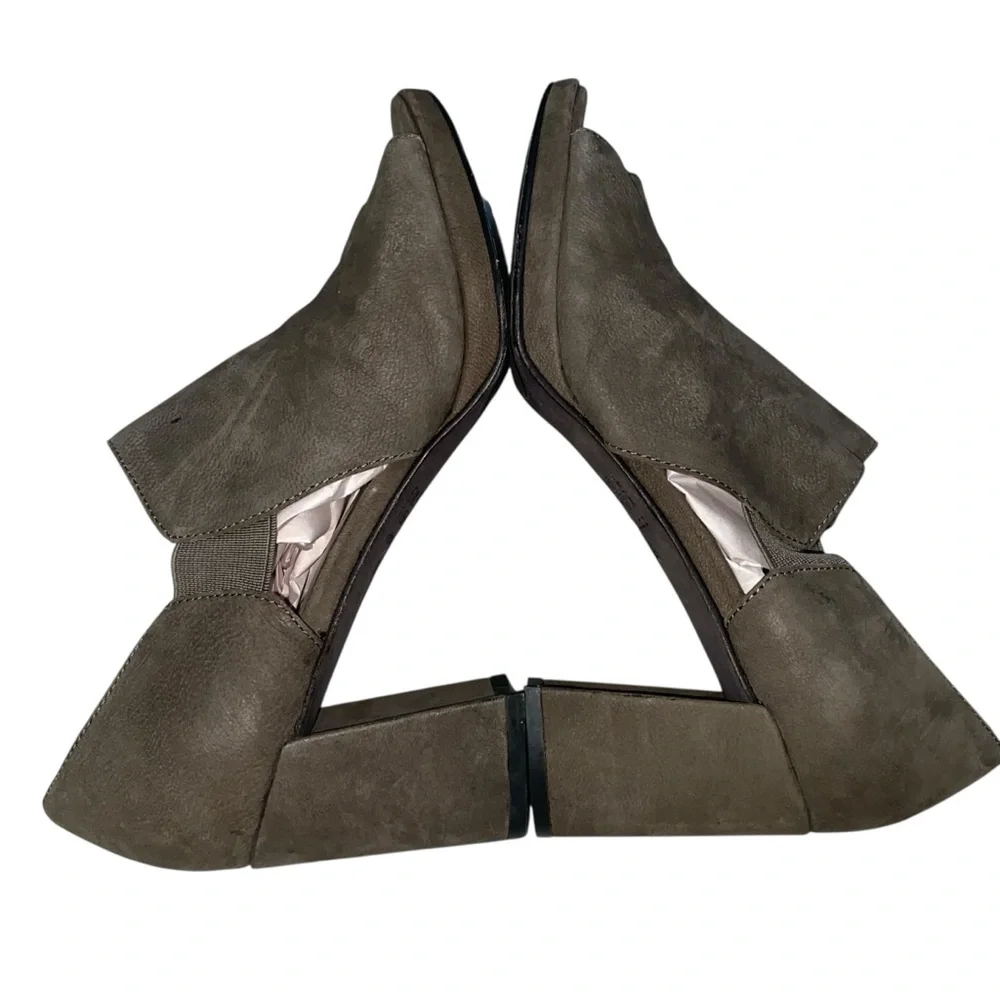 Eileen Fisher Milton Tumbled Nubuck Leather Size 8.5 Peep Toe Heel Graphite